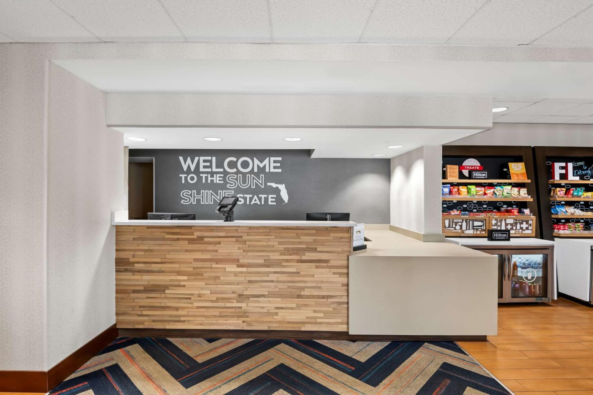 Hampton Inn Debary-Deltona Exterior photo