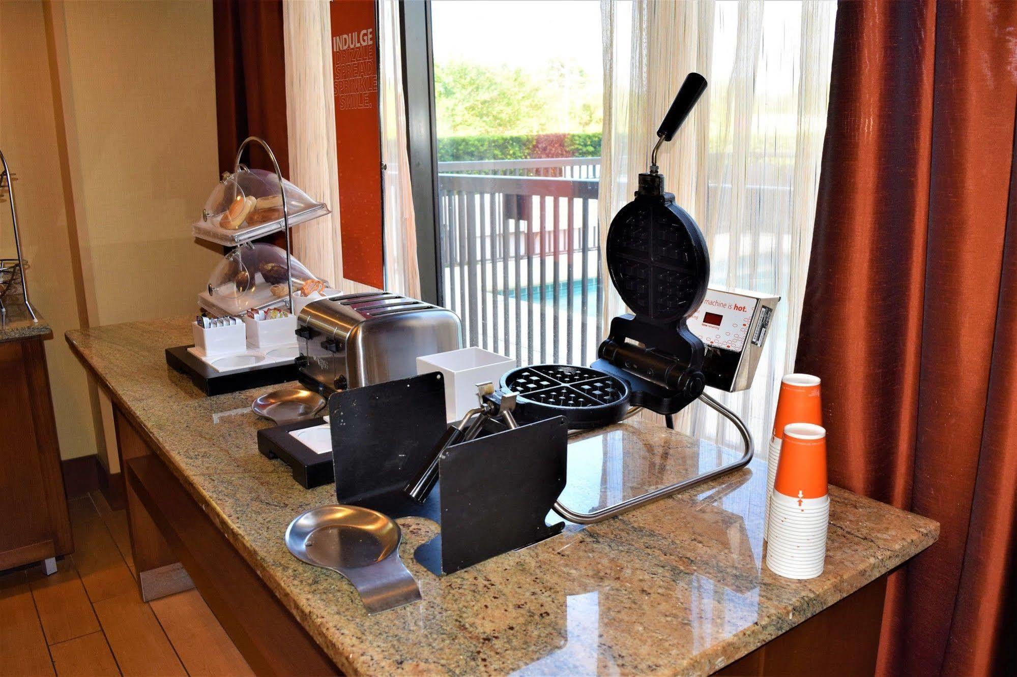 Hampton Inn Debary-Deltona Exterior photo